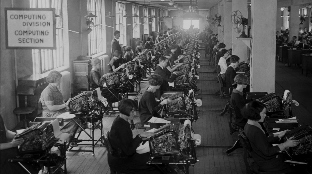 Photo from the 1940 of humans working on computers