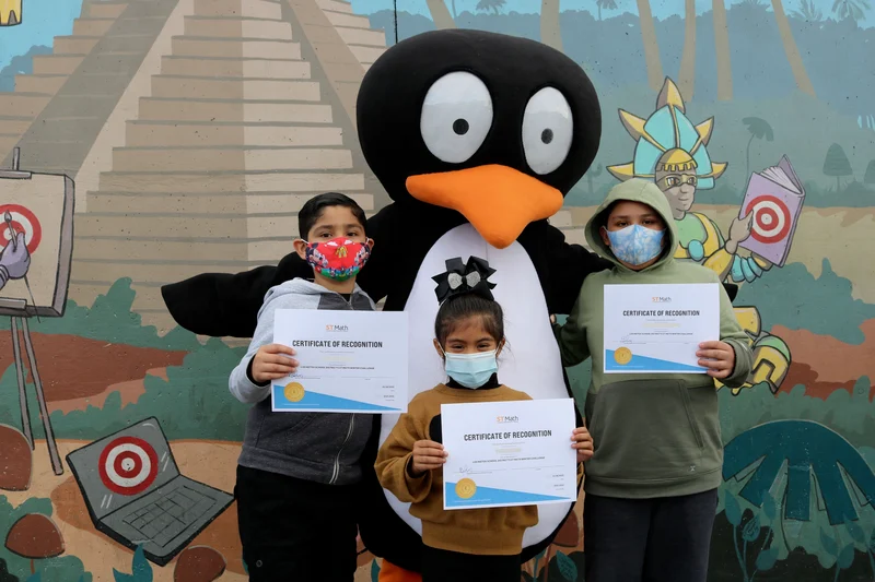 JiJi Celebrates Los Nietos Students